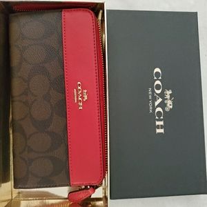 COACH ZIP WALLET